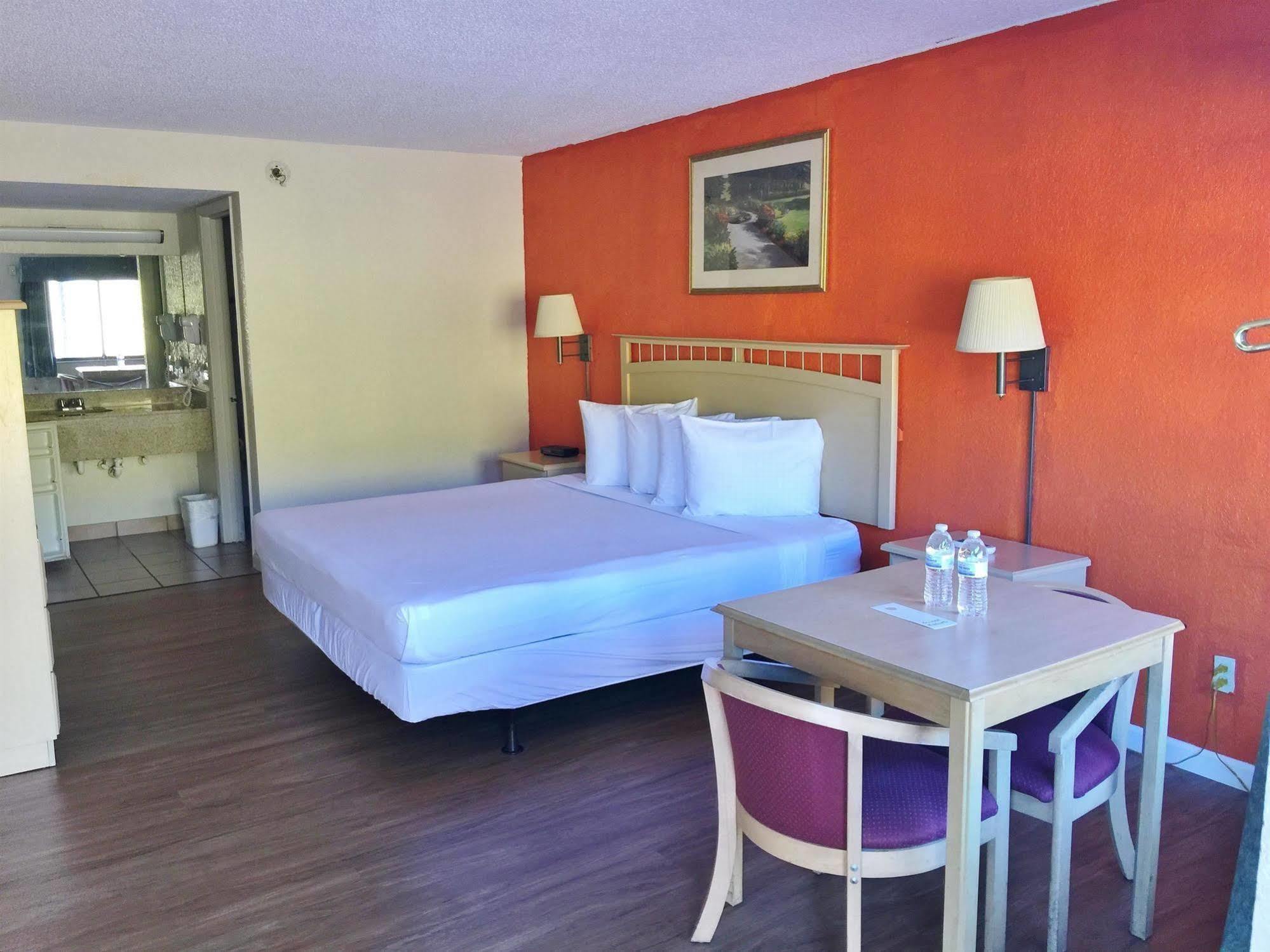 Country Hearth Inn- Kissimmee Exteriör bild