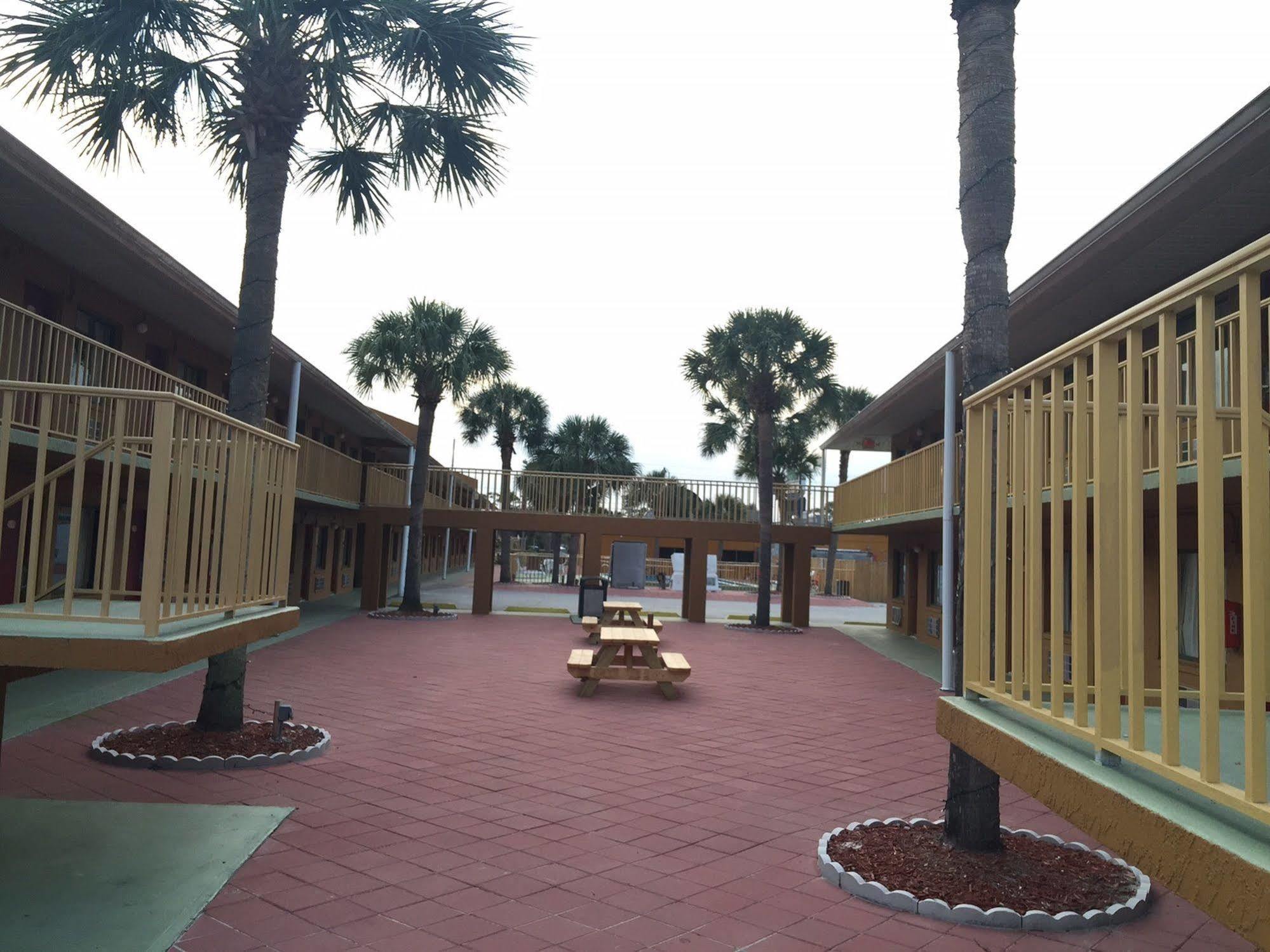 Country Hearth Inn- Kissimmee Exteriör bild